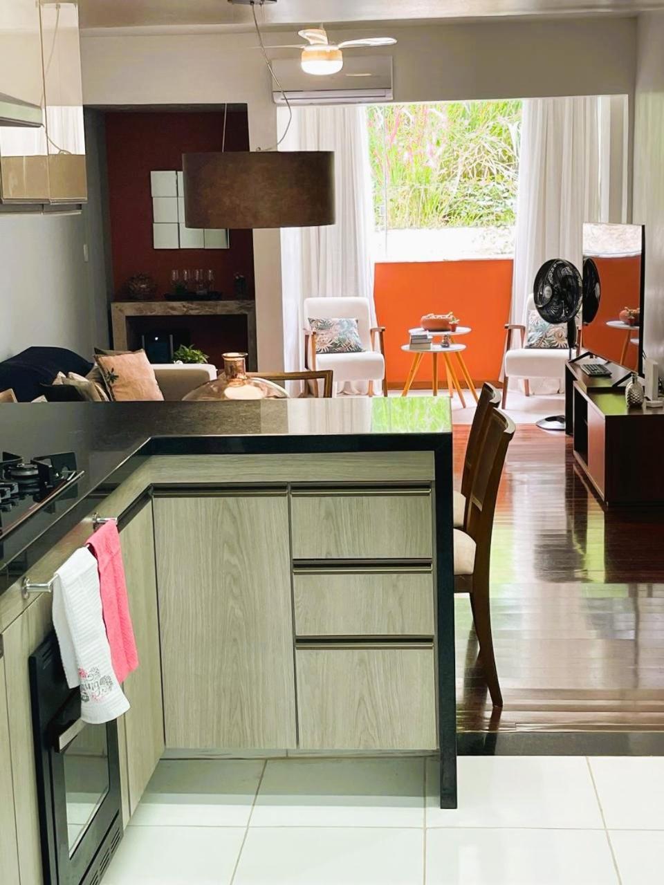 De 3 Ambientes Com Aconchego E Excellente Localizacao Salvador